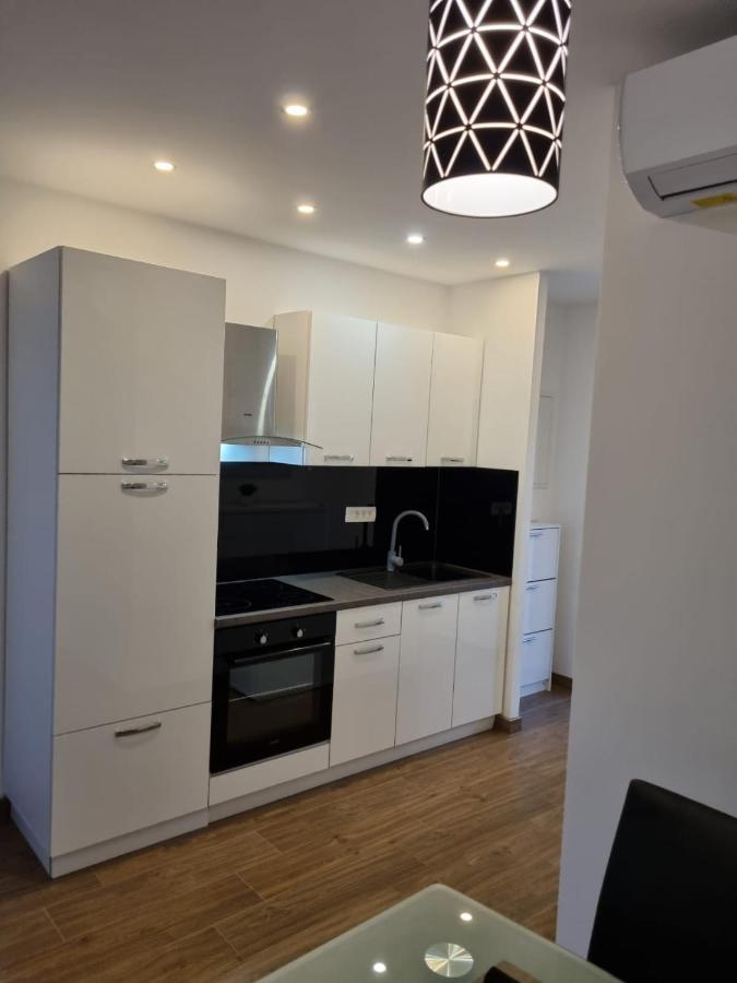 Angel Wing Apartmant Duce Bagian luar foto