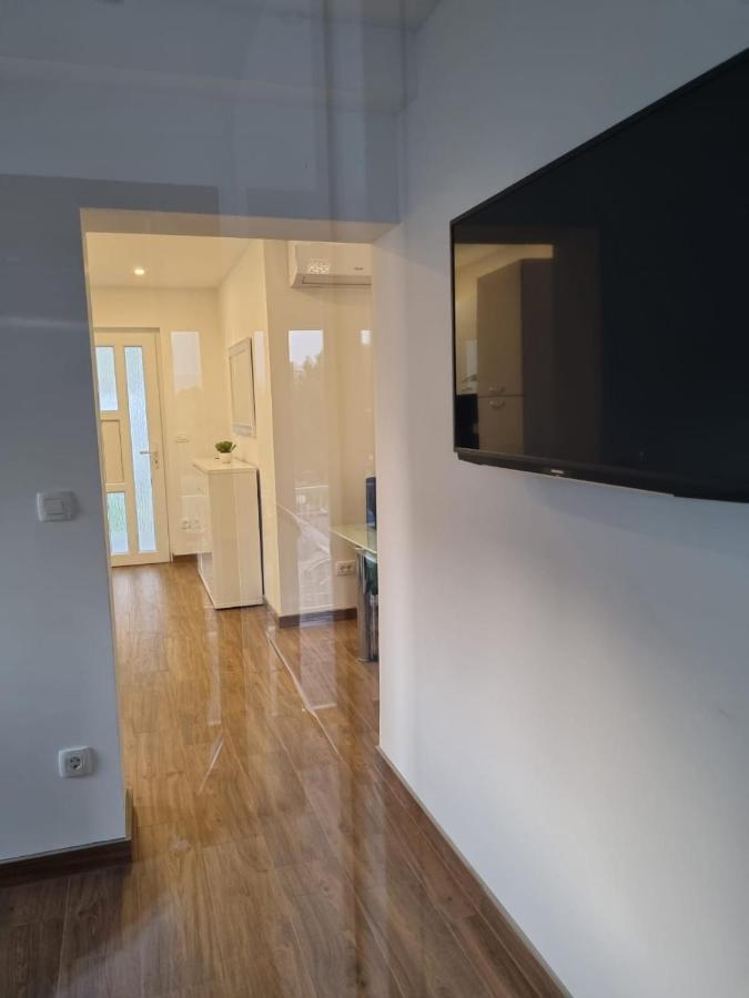 Angel Wing Apartmant Duce Bagian luar foto